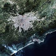 Imagem de satélite focalizando a região metropolitana da Grande São Paulo.