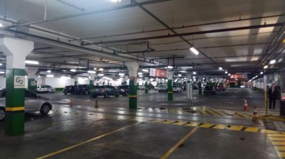 "Via Mais Parking"